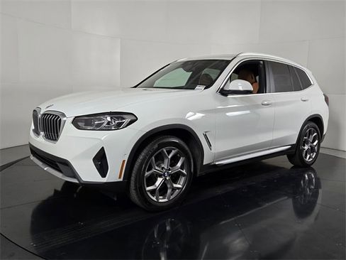 Used 2023 BMW X3 xDrive30i w/ Convenience Package image 2