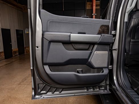 Used 2024 Ford F250 Lariat w/ Lariat Ultimate Package image 38