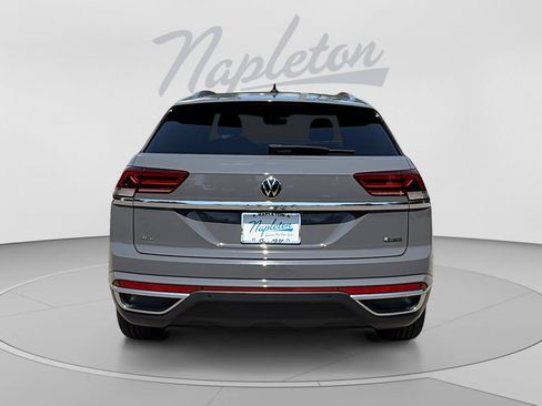 Used 2023 Volkswagen Atlas Cross Sport SEL AWD/4WD image 4