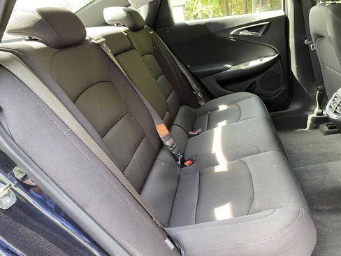 Used 2023 Chevrolet Malibu LT FWD image 34