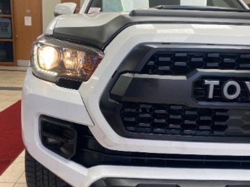 Used 2019 Toyota Tacoma TRD Pro image 28