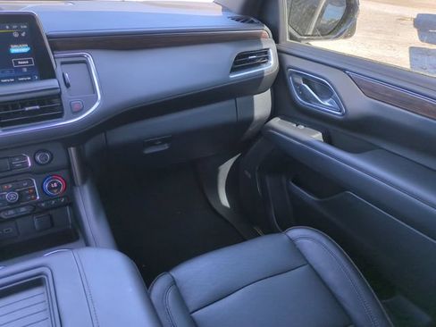 Used 2022 Chevrolet Suburban High Country AWD/4WD image 20