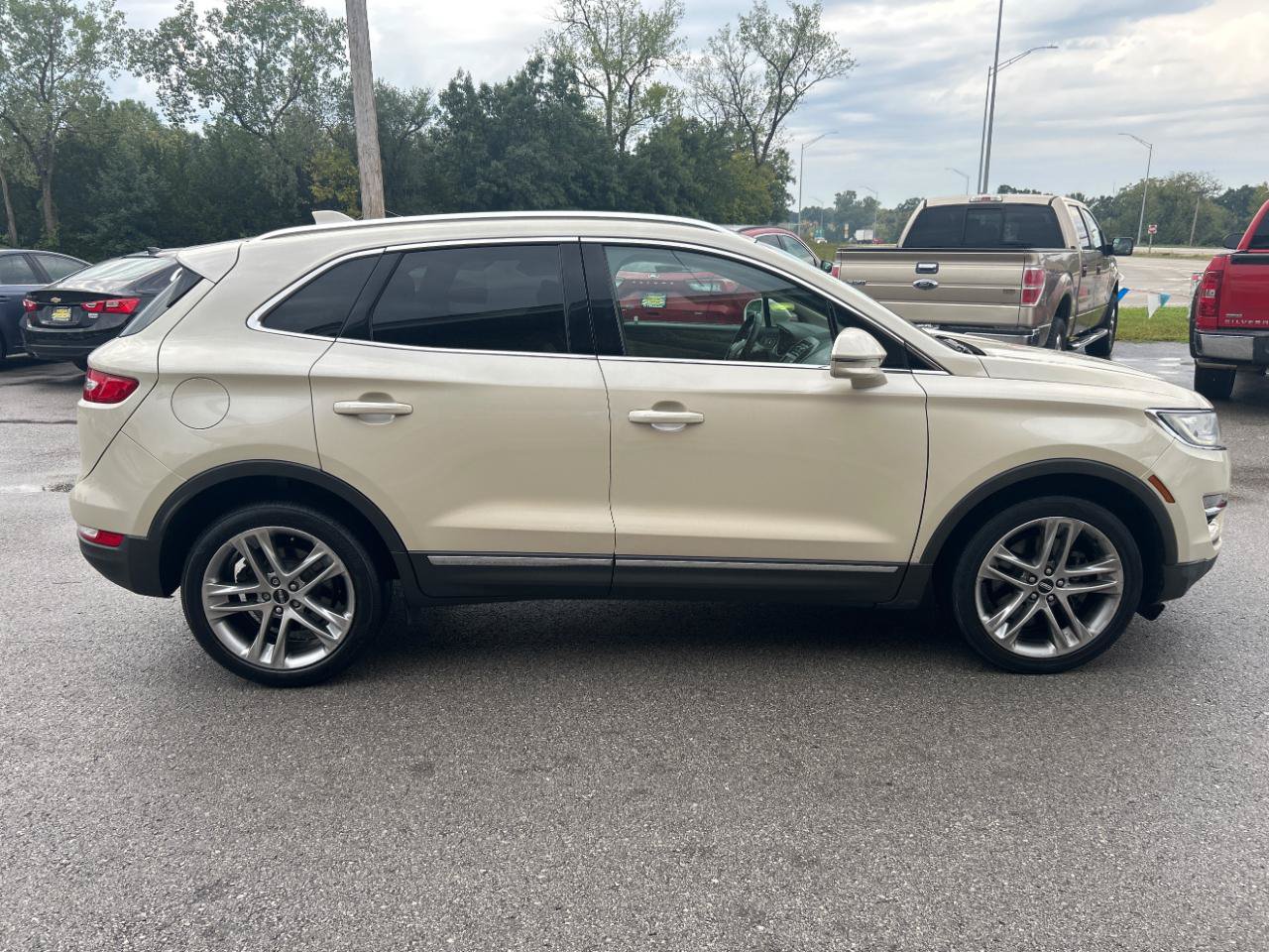 Used 2018 Lincoln MKC Reserve w/ Lincoln MKC Climate Package AWD/4WD image 4