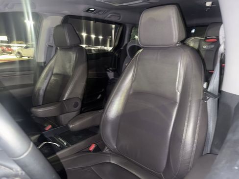 Used 2019 Honda Odyssey EX-L image 9