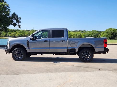 Used 2024 Ford F250 XL w/ STX Appearance Package AWD/4WD image 3