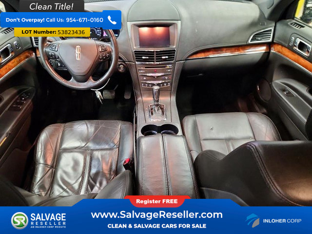 Used 2014 Lincoln MKT AWD image 11