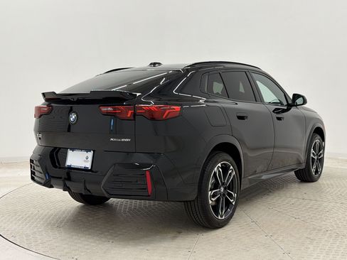 New 2026 BMW X2 xDrive28i w/ M Sport Package AWD/4WD image 9