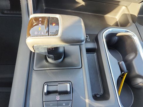 Certified 2022 GMC Sierra 1500 Denali image 23