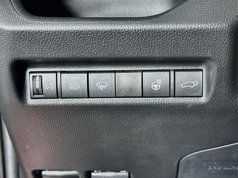 Certified 2021 Toyota RAV4 XLE Premium AWD/4WD image 10