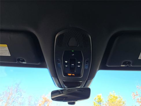 Used 2024 Porsche Cayenne image 26