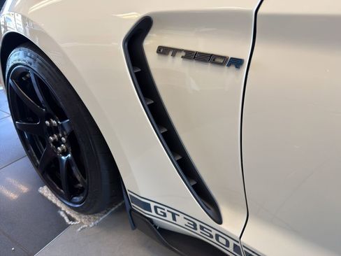 Used 2020 Ford Mustang Shelby GT350R w/ GT350R Equipment Group 920A image 24