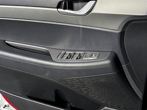 Certified 2025 Hyundai Palisade SEL image 20