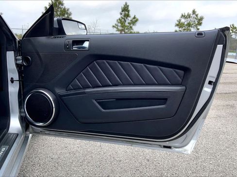 Used 2014 Ford Mustang GT Premium image 21