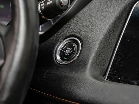 Used 2020 Cadillac XT4 Premium Luxury w/ Enhanced Visibility Package image 25