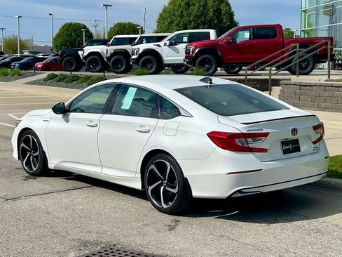 Used 2022 Honda Accord Sport image 4