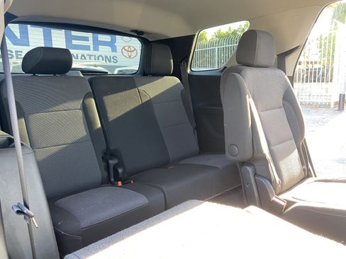 Used 2019 Chevrolet Traverse LT image 17