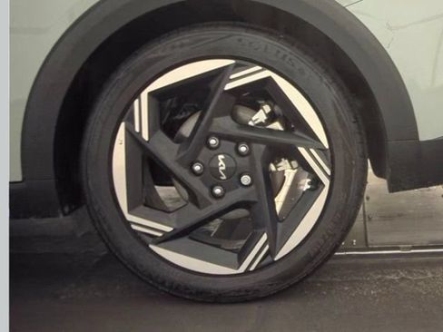 Certified 2025 Kia K4 EX FWD image 12