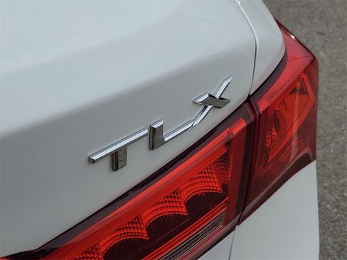 Used 2019 Acura TLX image 6