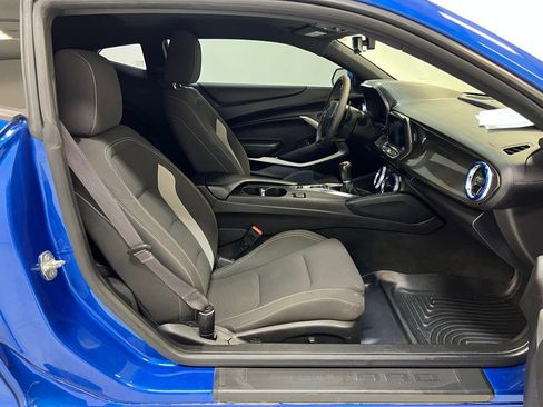 Used 2016 Chevrolet Camaro SS image 29
