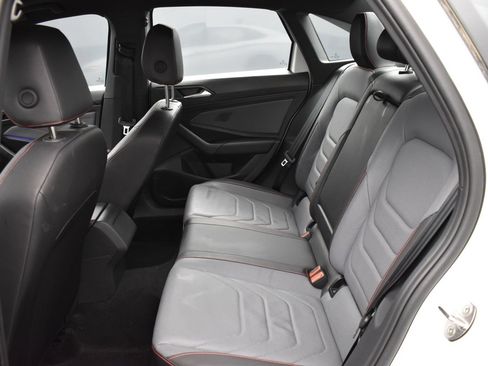 Used 2025 Volkswagen Jetta GLI Autobahn FWD image 12
