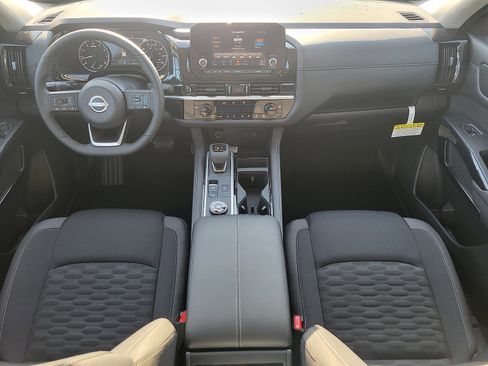 New 2025 Nissan Pathfinder SV image 19