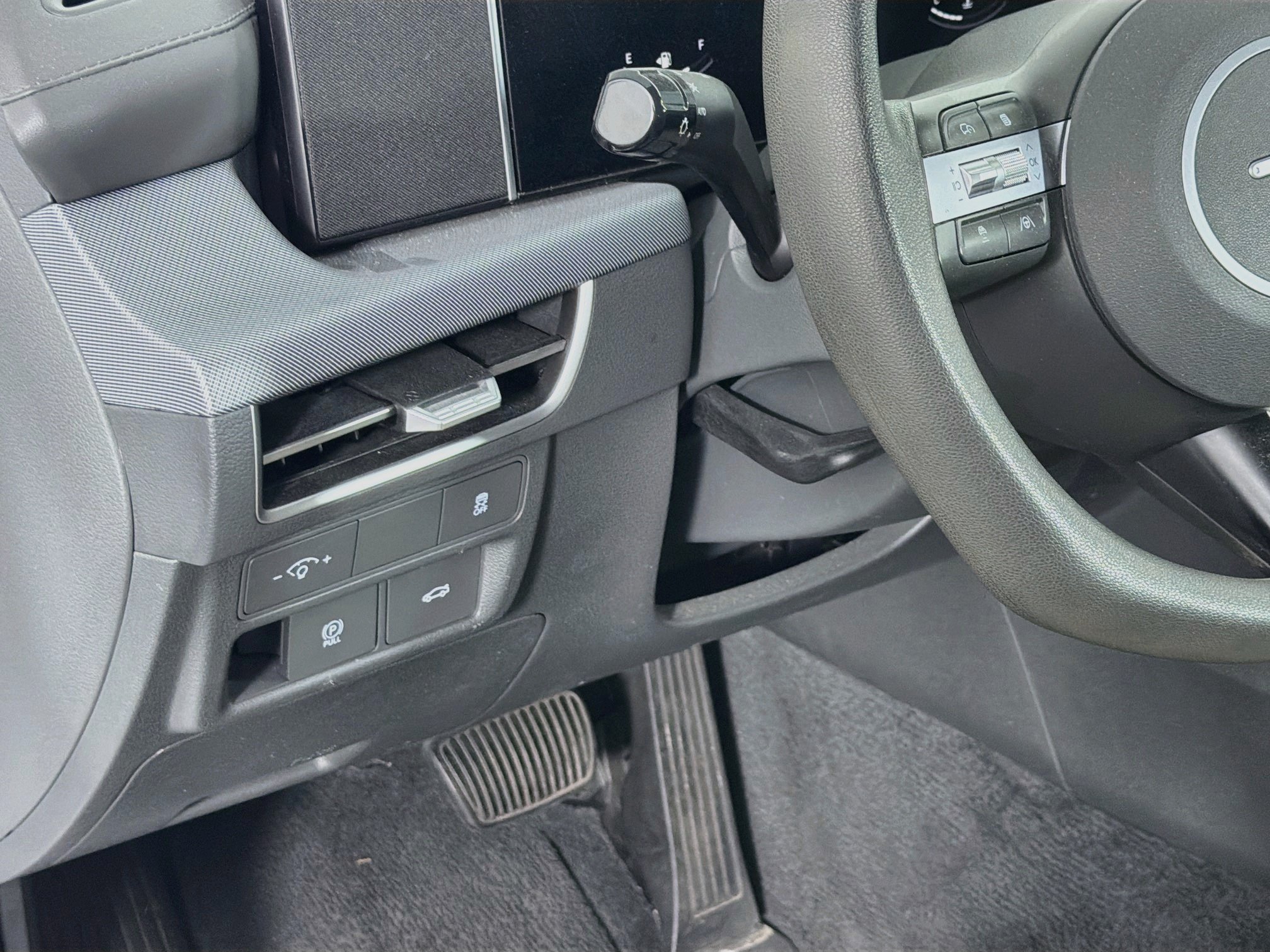 Used 2025 Hyundai Sonata SEL FWD image 17