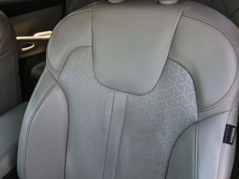 Used 2022 Kia Sorento S FWD image 27