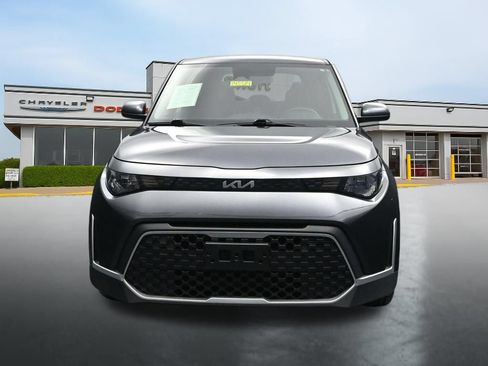 Used 2023 Kia Soul LX w/ Option Group 015 FWD image 8