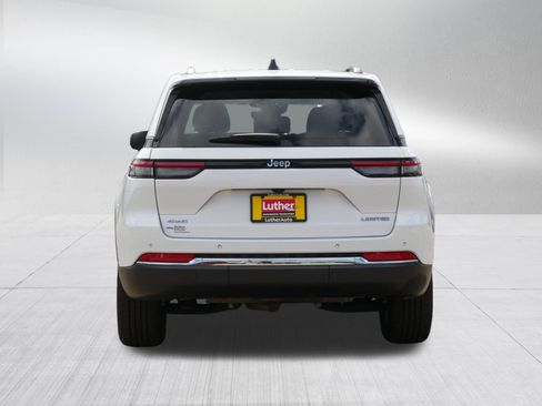 Used 2023 Jeep Grand Cherokee Limited AWD/4WD image 6