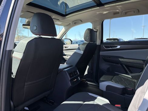 New 2026 Volkswagen Atlas Peak Edition AWD/4WD image 13