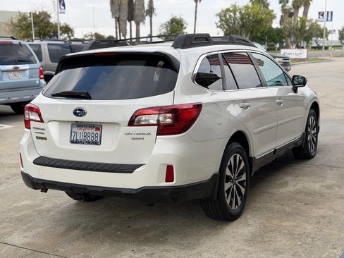 Used 2015 Subaru Outback 3.6R Limited image 10