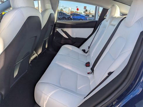 Used 2019 Tesla Model 3 Long Range image 9