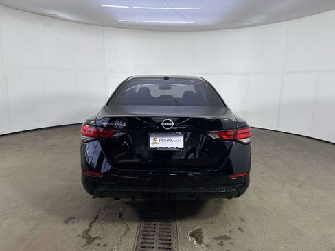 Certified 2025 Nissan Sentra SV image 33