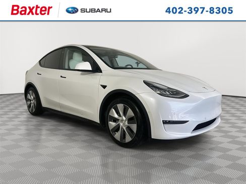 Used 2021 Tesla Model Y Long Range image 1