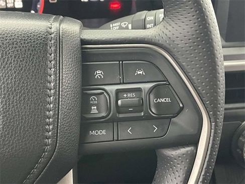 Used 2025 Toyota 4Runner SR5 image 24