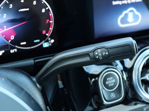 New 2025 Mercedes-Benz GLA 250 image 16