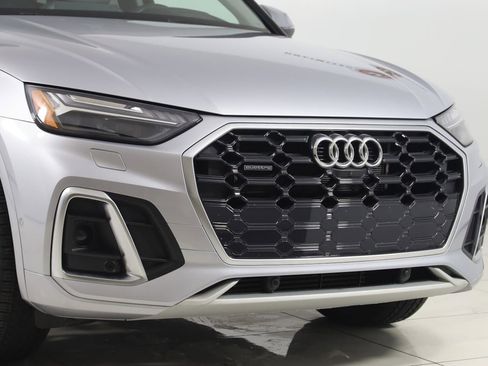 Used 2021 Audi Q5 e Prestige w/ Prestige Package AWD/4WD image 44