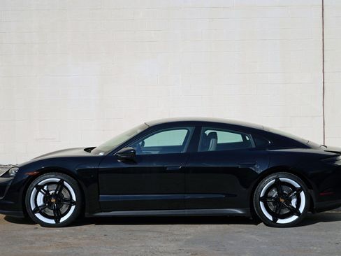 Used 2022 Porsche Taycan RWD image 50