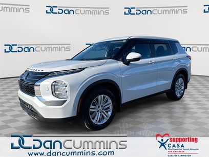 Used 2023 Mitsubishi Outlander ES