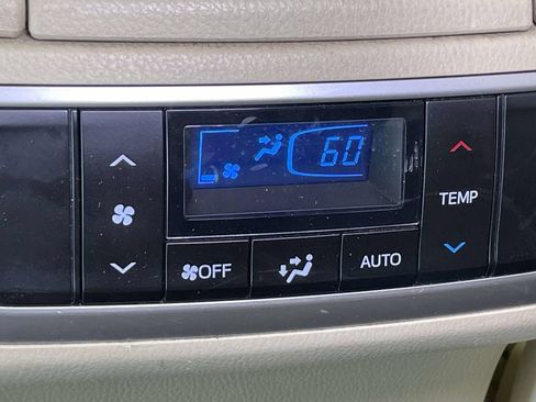 Used 2015 Toyota Highlander XLE AWD/4WD image 22