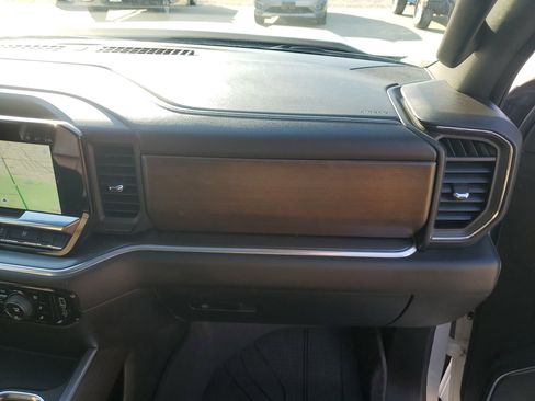 Used 2025 Chevrolet Silverado 1500 High Country w/ High Country Premium Package image 36