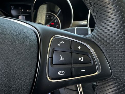 Used 2019 Mercedes-Benz GLC 300 4MATIC image 20