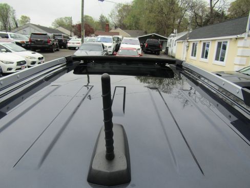 Used 2018 GMC Acadia SLT image 9