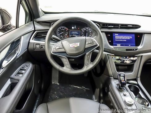 New 2025 Cadillac XT5 Premium Luxury w/ LPO, Floor Liner Package image 11