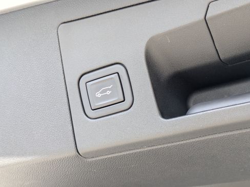 Used 2024 Cadillac XT5 Premium Luxury image 14