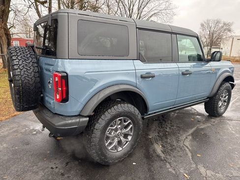 New 2025 Ford Bronco Badlands image 5