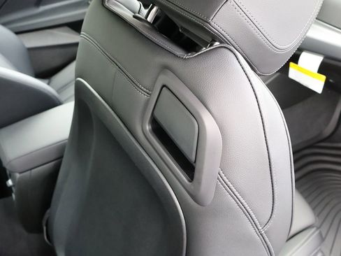 New 2026 BMW 230i xDrive Coupe w/ Premium Package AWD/4WD image 15
