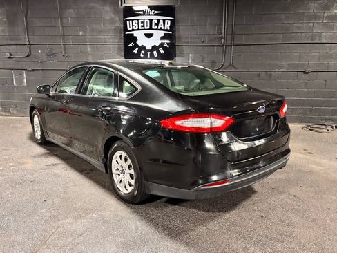 Used 2015 Ford Fusion S FWD image 3