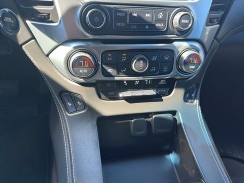Used 2019 Chevrolet Tahoe LT w/ LT Signature Package AWD/4WD image 28