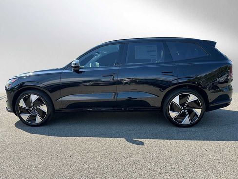 New 2025 Volvo EX90 Ultra w/ Protection Package Premier image 6